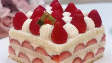 草莓方形蛋糕，清新、清爽、酸酸甜甜